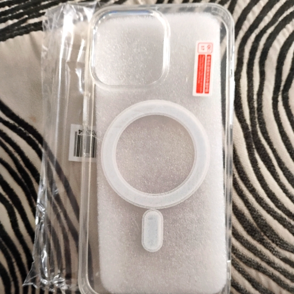 50 available I phone 14 pro Max cases clear magne tec bumber case